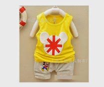 Bộ áo ba lỗ quần đùi Mickey . Giá 115.000đ 