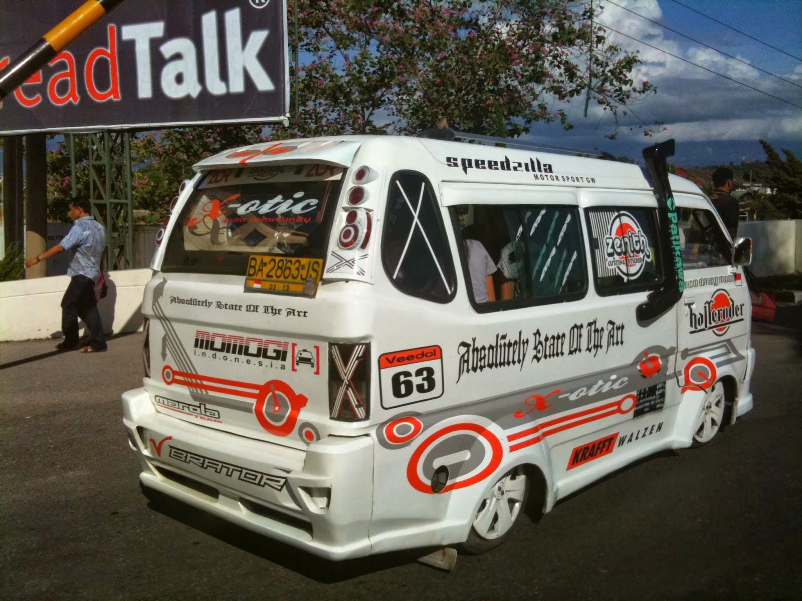 24 Mobil Angkot Dimodifikasi Tambah Keren