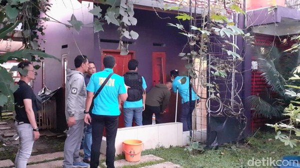 6 Pria Diamankan dari Penggerebekan Pabrik Narkoba di Bandung