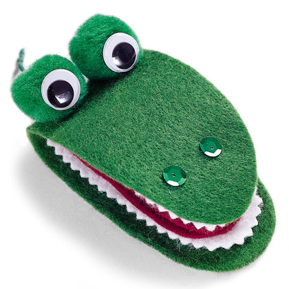 Craft: Alligator Sewing Kit