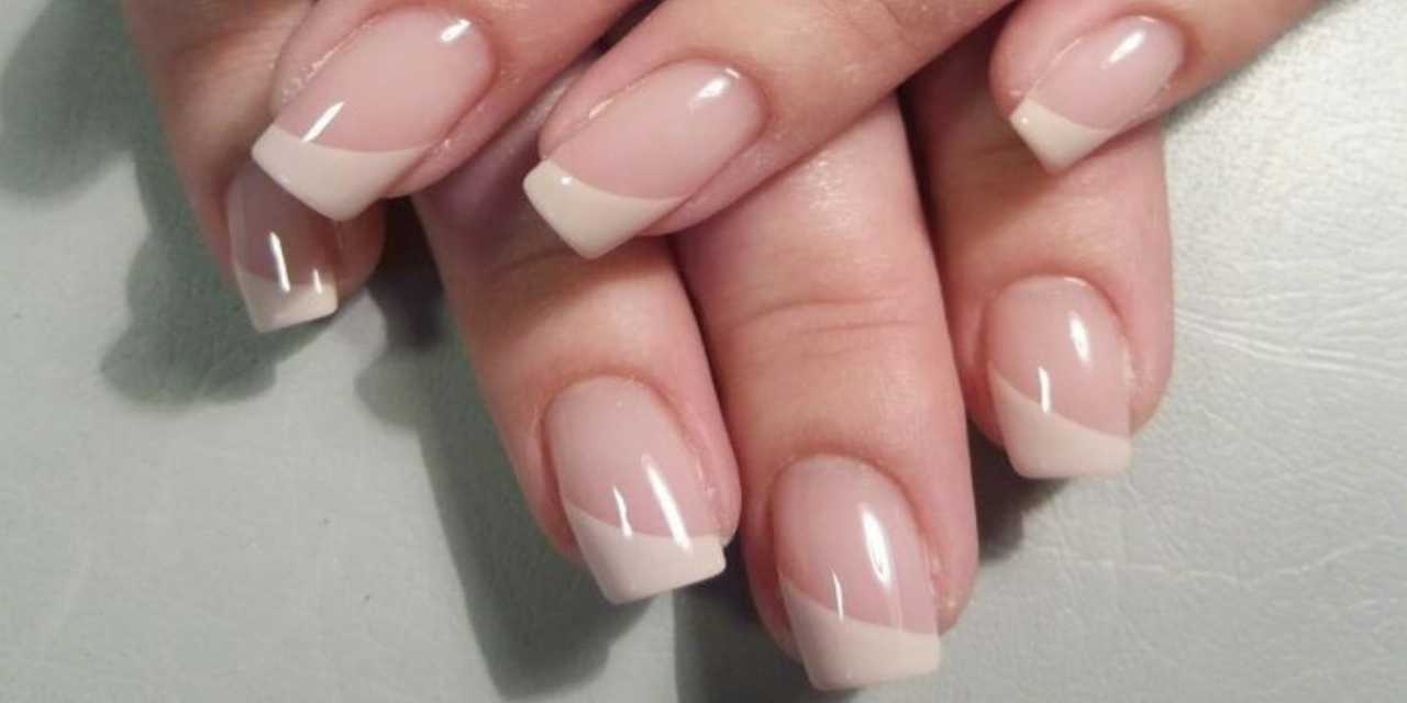 American French Nails