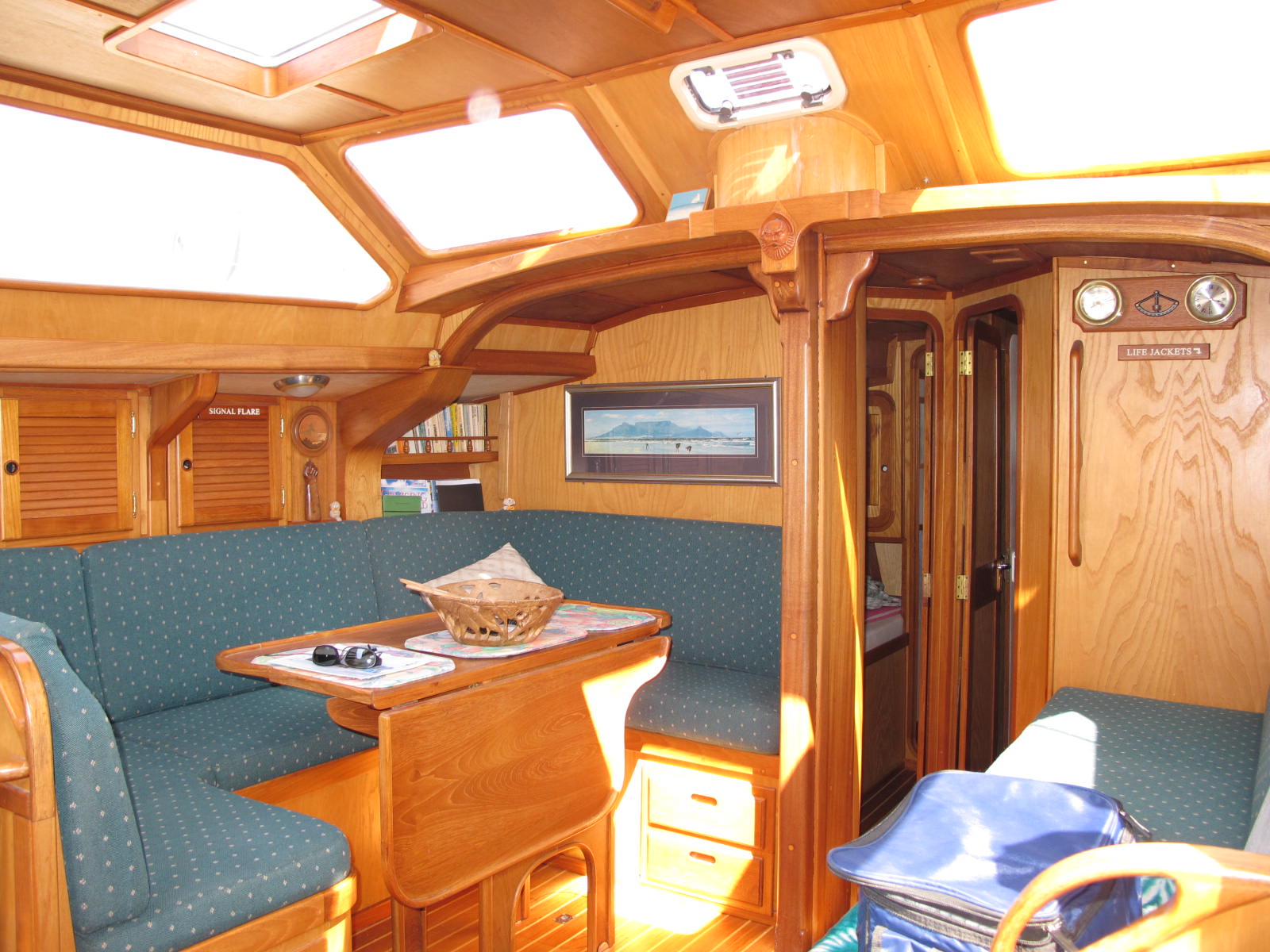 CKD Boats - Roy Mc Bride: Inside a wooden boat