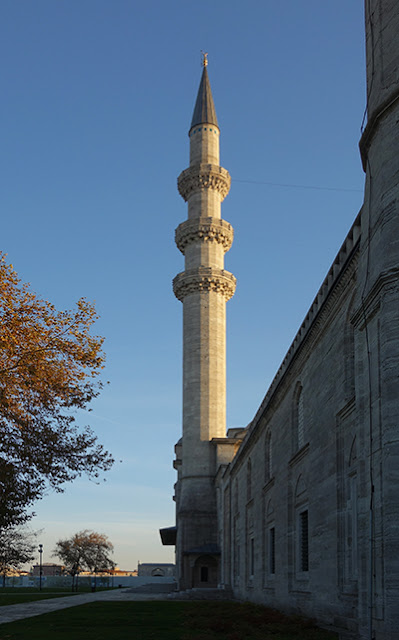 Unsur Desain  pada Arsitektur Masjid 
