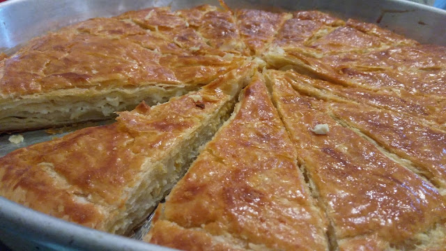 ev yemekleri - borek - kırık tabak borek