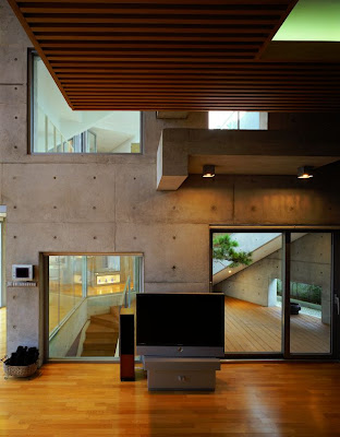 Hye Ro Hun House by IROJE KHM Architects