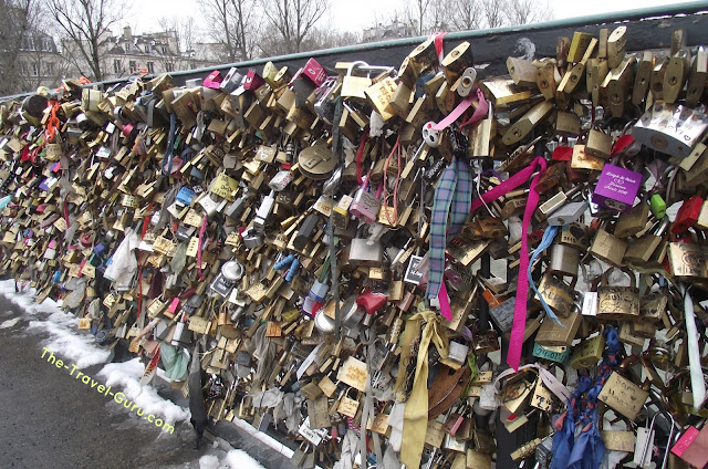 Bridge In Paris With Locks2