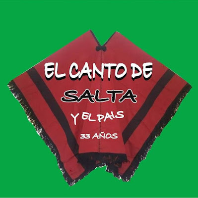 Poncho Salteño colores rojo y negro de El Canto de Salta y el País con fondo verde