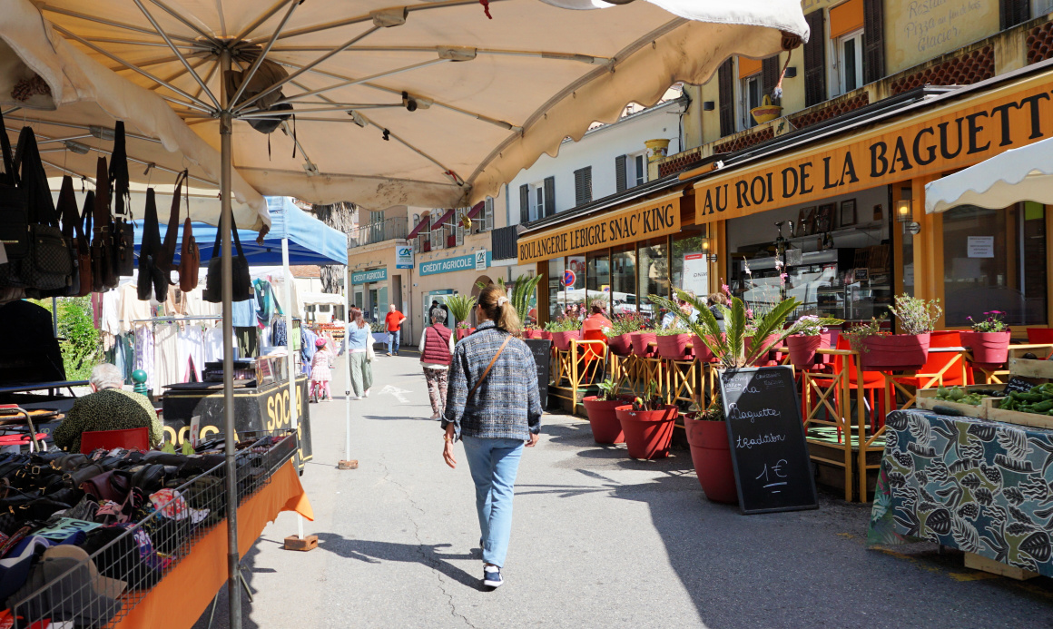 Saturday market Villeneuve Loubet