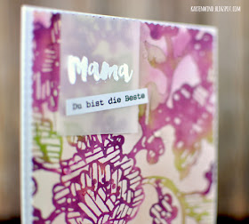 http://kartenwind.blogspot.com/2017/04/mama-ist-die-beste-stempeln-mit-distress-paints.html