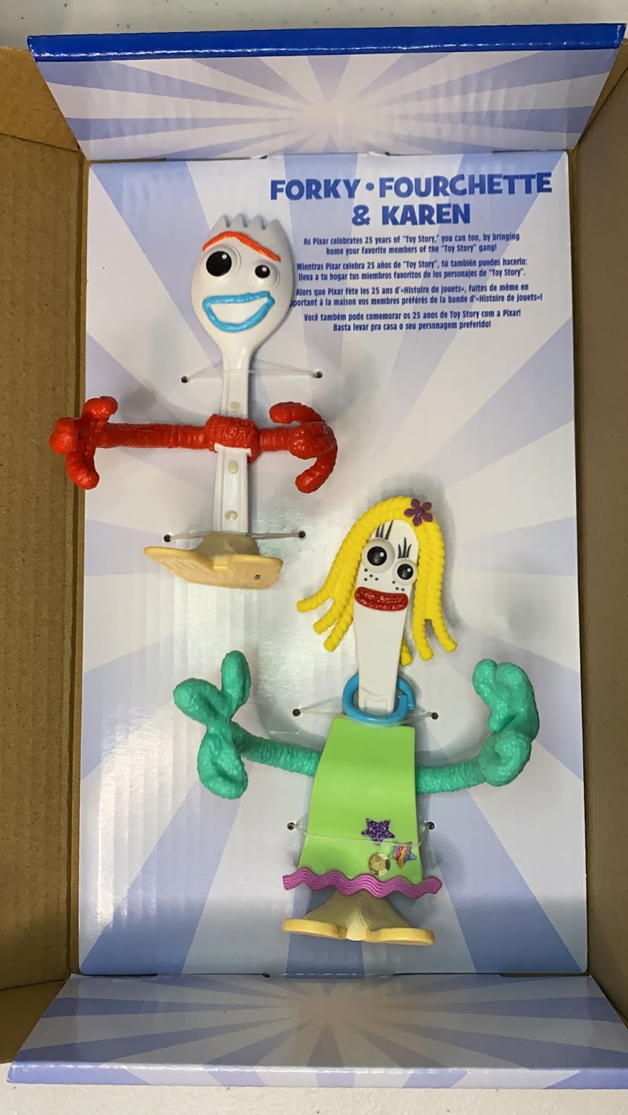 Disney Toy Story 4 Forky and Karen Beverly Collectible Key Set New with Box  