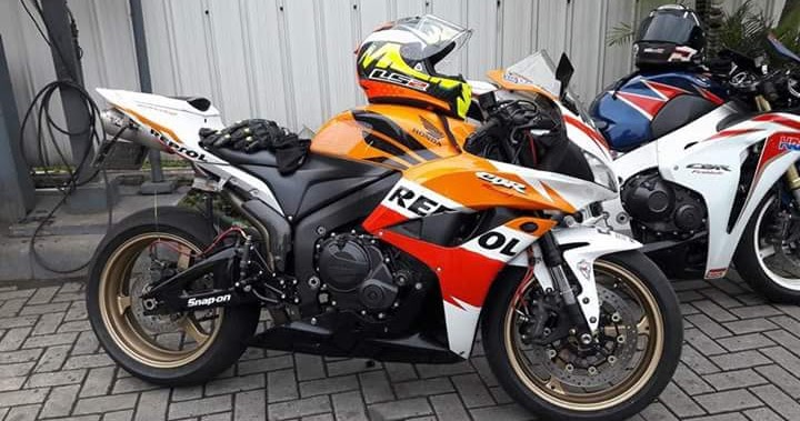  Bursa Moge Bekas Online Forsale Used CBR600 Year 2009 