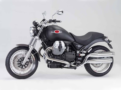 Moto Guzzi 940 Custom