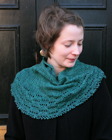 Syne Shawlette by Amanda B Collins