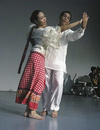 Gayong-gayong performed by Philippine Folk Dance Society members