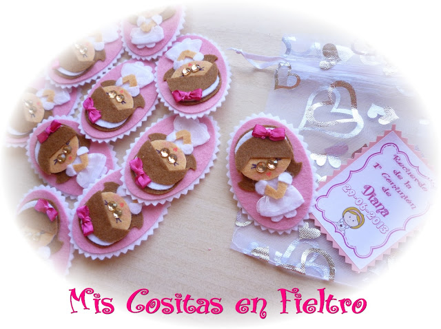 broche de fieltro, broche en fieltro, fieltro broche, broche, fieltro, felt, regalo, pin, comunión, primera comunión