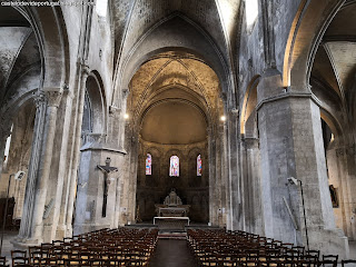 BORDÉUS, FRANCE / CITY