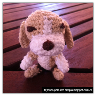 Patron de perrito beagle amigurumi