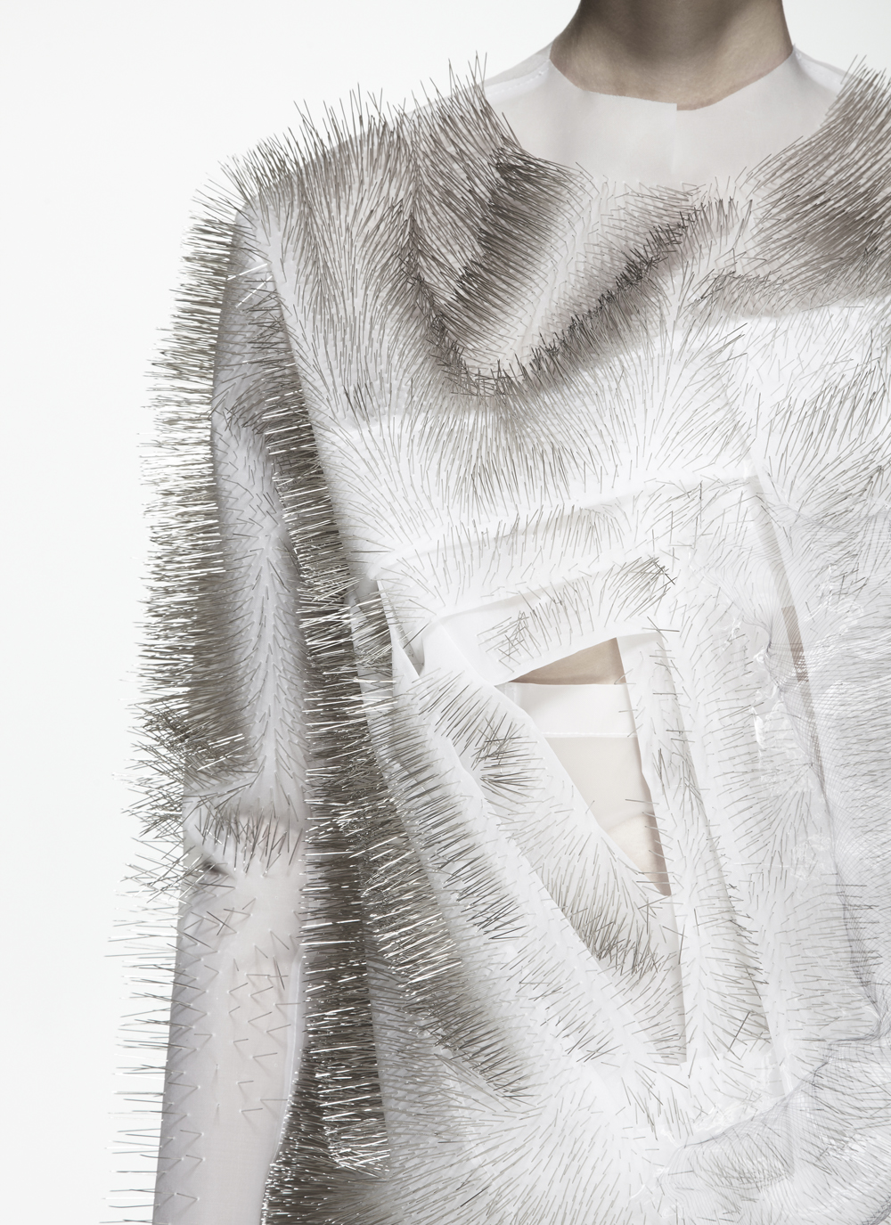 incertitudes_sound_activated_clothing_ying_gao_03.jpg