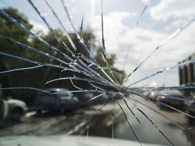 auto glass repairs