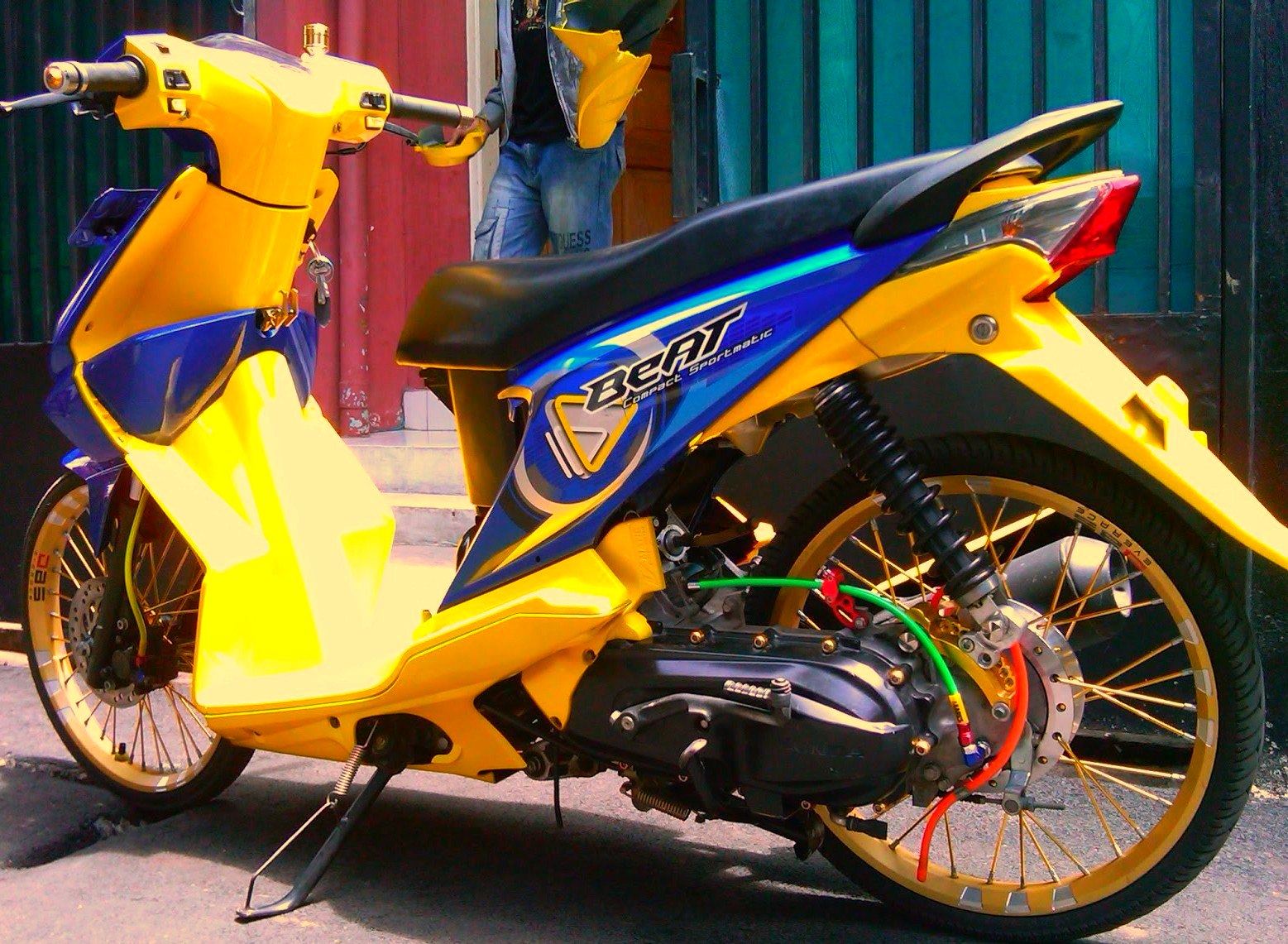 10 Modifikasi Motor Honda Beat Paling Keren Terbaru Modifikasi