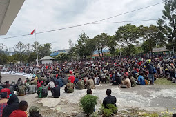 Aksi Demo Tolak DOB dan Otsus Papua di Kantor DPRD Jayawijaya Berjalan Aman dan Kondusif
