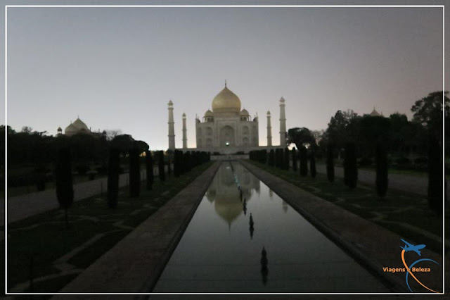 visita noturna ao Taj Mahal