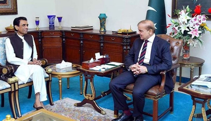 Khalid Maqbool Siddiqui contacted the Prime Minister, took a big decision