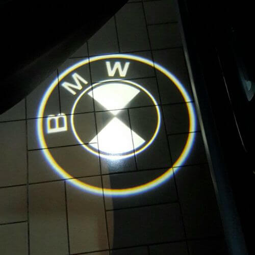 3D Door LED BMW F15 - Logo BMW Hitam Putih