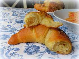 Caesar Croissant Rolls