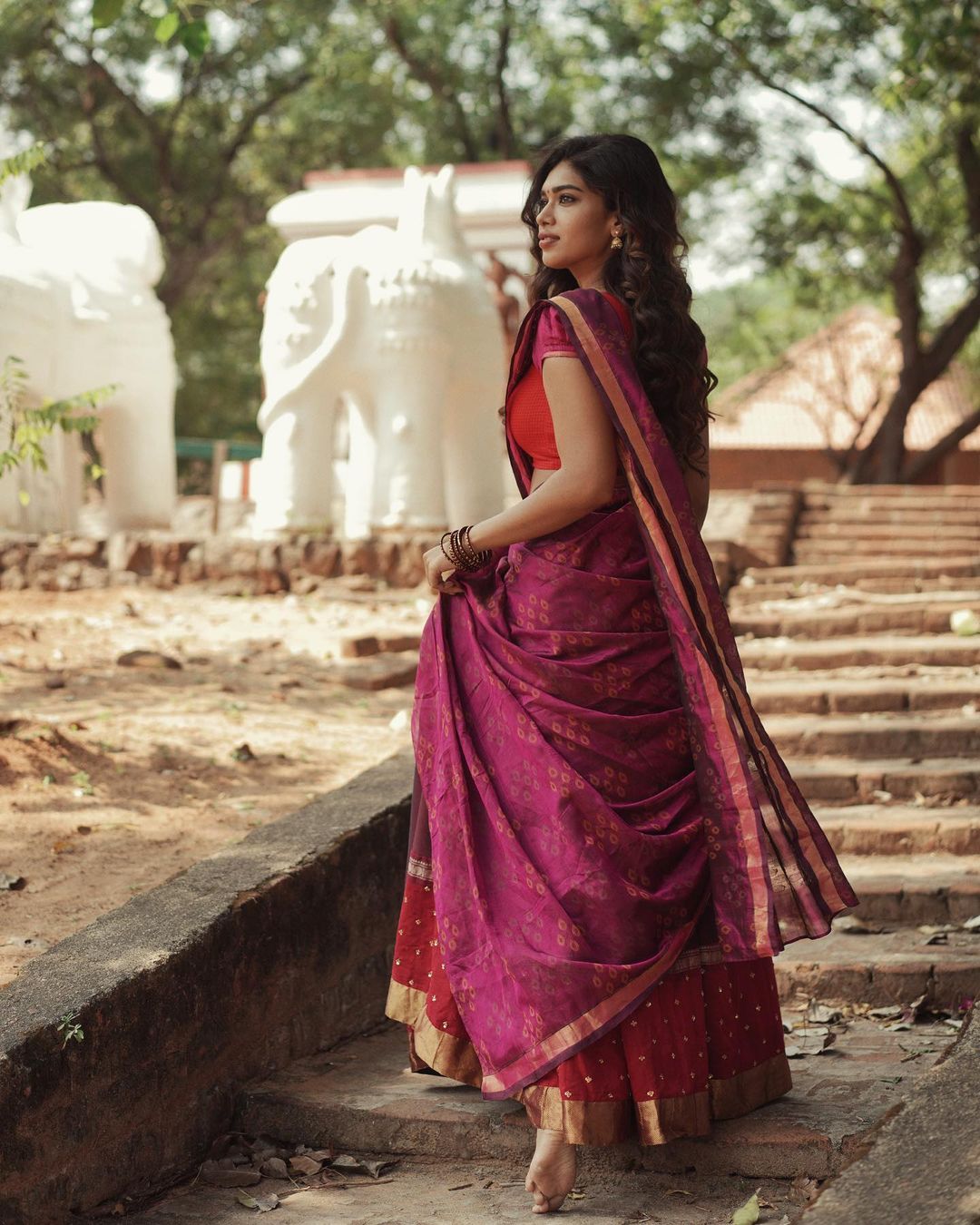 Dushara Vijayan Photoshoot in Saree