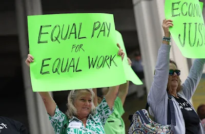 Iceland Becomes First Country to Legalize Equal Pay