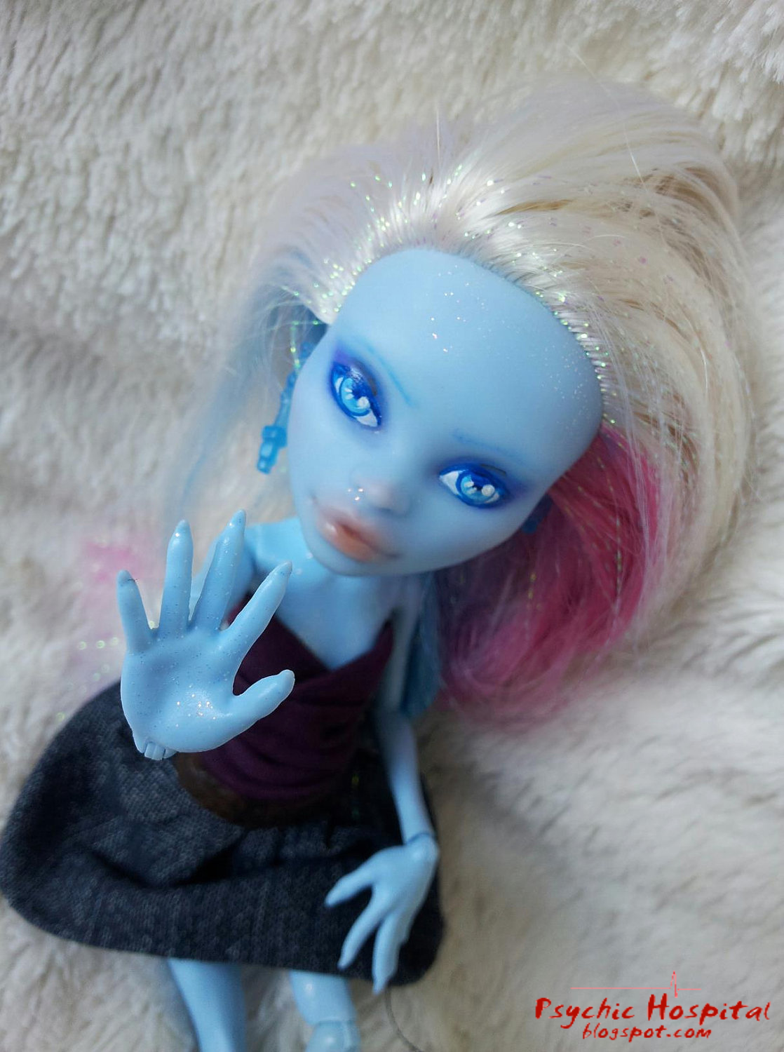 Monster High repaint