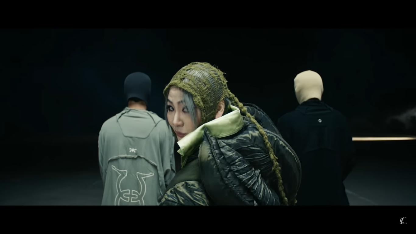 Official Comeback, CL Looks Swag on Video Performance of 'H₩A' and Listen to '5 STAR'