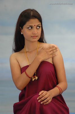 Telugu Actress Madhulika Actress Gallery