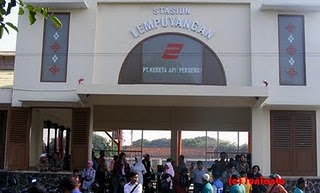 3 5 Stasiun Kereta Tertua di Indonesia