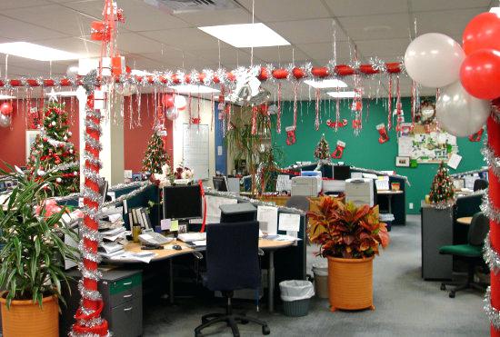 Decorating Your Workplace for Christmas