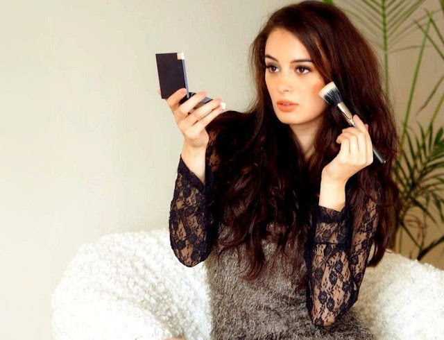 Evelyn Sharma Hd Wallpapers Free Download