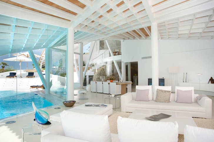 Living room of Mediterranean villa in Mallorca by Alberto Rubio
