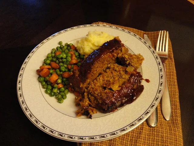 Gluten-Free-Meatloaf-with-Homemade-BBQ-Sauce-Topping.jpg