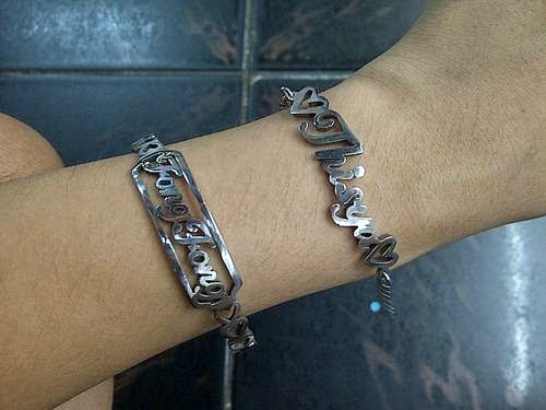 http://perhiasannamacantik.com/?gelang-nama