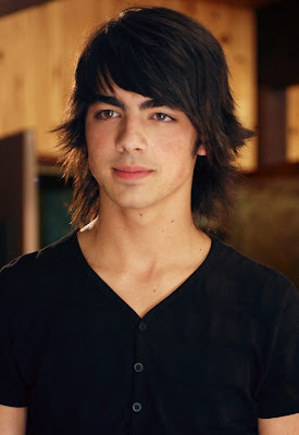 JOE JONAS LONG HAIRSTYLES