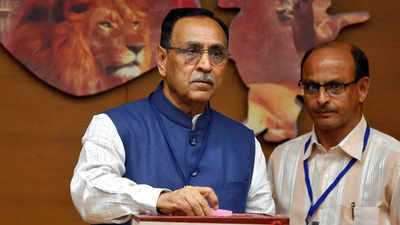 Vijay Rupani: হঠাৎ ইস্তফা গুজরাটের মুখ্যমন্ত্রী বিজয় রূপানির, কারণ ঘিরে জল্পনা