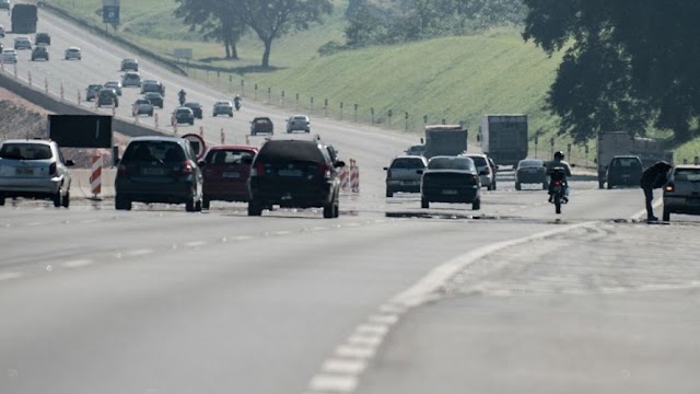 Produção nacional de automóveis tem queda de 21,8% em março