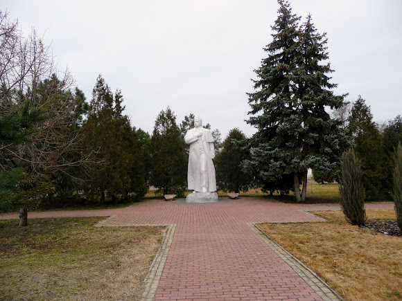 Белгород-Днестровский. Памятник Т. Г. Шевченко