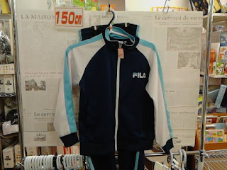 中古品　子供服　１５０㎝　ＦＩＬＡ　スポーツウェア　５９０円