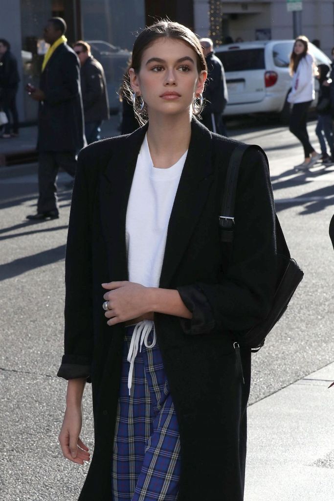 Kaia Gerber street style outfit in Beverly Hills photo