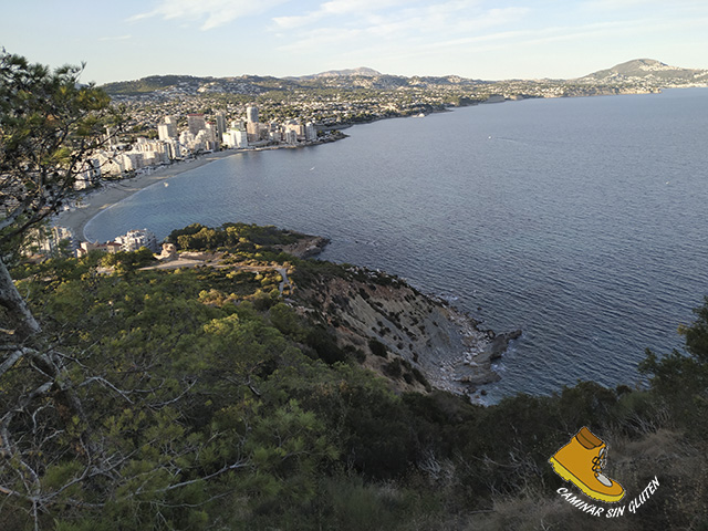 VISTA DE LA PLAYA DE LA FOSSA Y MORAIRA DESDE EL PEÑON DE IFACH