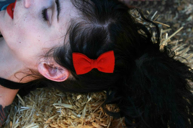 red hair bow - catherine masi / photo by myriah bujak