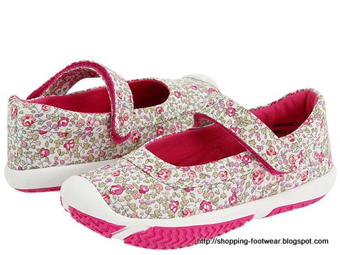 Shopping footwear:footwear-159573