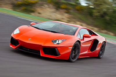 Lamborghini aventador lp700-4.